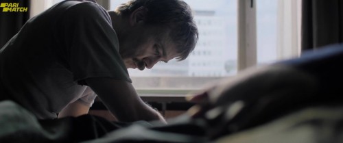 Berlin.Alexanderplatz.2020.720p.BRRip.Hindi.Dub.Dual-Audio.x264-VO.0002.jpg