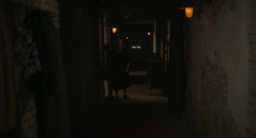 The.Invitation.2022.1080p.WEB DL.Hindi.English.AAC.5.1.ESub.x264 HDHub4u.Tv.mkv.0007