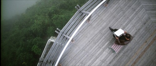 Don.2006.1080p.BluRay.5.1.ESub.x264-HDHub4u.Tv.mkv.0009.jpg