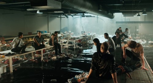 Bait.2012.1080p.WEB-DL.Hindi.ORG-English.ESub.x264-HDHub4u.Tv.mkv.0003.jpg