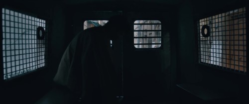 Dracula.Sir.2020.1080p.WEB-DL.2.0.x264-HDHub4u.Tv.mkv.0006.jpg