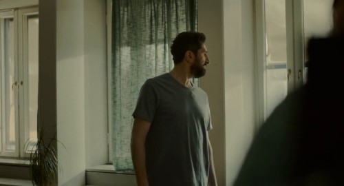 A.Day.and.a.Half.2023.720p.WEB DL.Hindi.5.1 English.ESub.x264 HDHub4u.Tv.mkv.0001