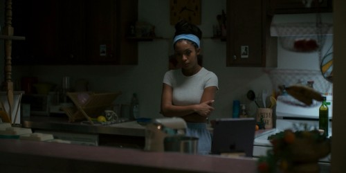 Sitting.In.Bars.With.Cake.2023.1080p.WEB DL.Hindi.5.1 English.ESub.x264 HDHub4u.Tv.mkv.0007