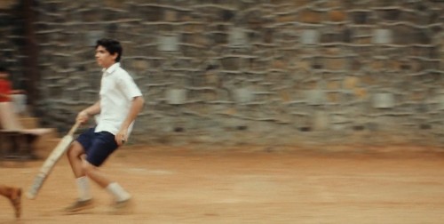 Bambai.Meri.Jaan.S01E02.720p.WEB DL.5.1.ESub.x264 HDHub4u.Tv.mkv.0003