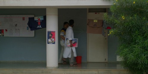 Hostel.Daze.S03.E05.Hindi.1080p.WEB DL.5.1.ESub.x264 HDHub4u.Tv.mkv.0003