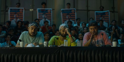 Hostel.Daze.S03.E05.Hindi.1080p.WEB DL.5.1.ESub.x264 HDHub4u.Tv.mkv.0005