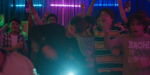 Hostel.Daze.S03.E05.Hindi.1080p.WEB DL.5.1.ESub.x264 HDHub4u.Tv.mkv.0008