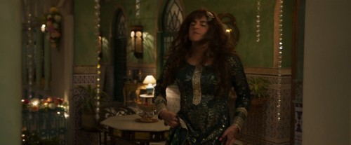 Dream.Girl.2.2023.1080p.WEB DL.5.1.ESub.x264 HDHub4u.Tv.mkv.0003