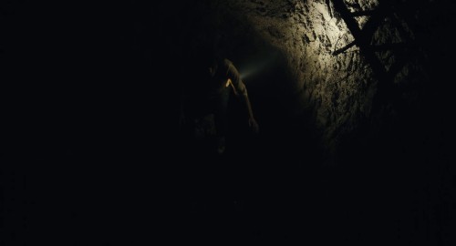 Barbarian.2022.1080p.WEB DL.Hindi.DD5.1 English.5.1.ESub.x264 HDHub4u.Tv.mkv.0007