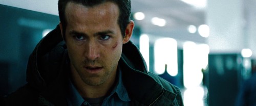 Safe.House.2012.1080p.BluRay.Hindi.5.1 English.5.1.ESub.x264 HDHub4u.Tv.mkv.0005