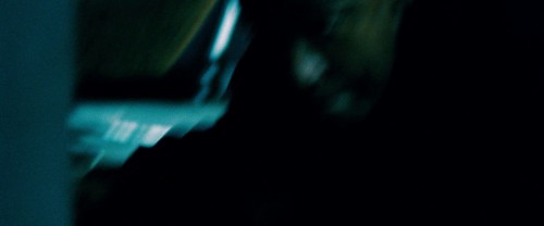 Safe.House.2012.1080p.BluRay.Hindi.5.1-English.5.1.ESub.x264-HDHub4u.Tv.mkv.0006.jpg