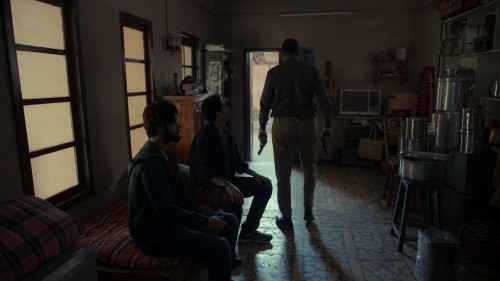 Aarya.S03.E03.1080p.Hindi.WEB-DL.5.1.ESub.x264-HDHub4u.Tv.mkv.0003.jpg