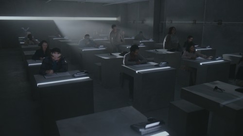 Upload.S03E04.1080p.10bit.WEB DL.Hindi.5.1 English.5.1.HEVC.x265 HDHub4u.Tv.mkv.0004
