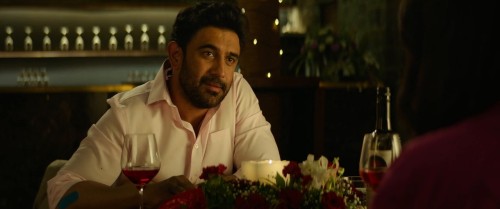 Sukhee.2023.720p.Hindi.WEB DL.5.1.ESub.x264 HDHub4u.Tv.mkv.0008