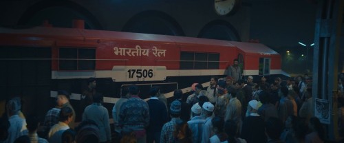 The.Railway.Men.The.Untold.Story.Of.Bhopal.1984.S01E03.1080p.WEB-DL.5.1.ESub.x264-HDHub4u.Tv.mkv.0004.jpg