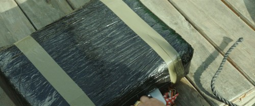 Smugglers.2023.1080p.WEB DL.Hindi.5.1 Korean.ESub.x264 HDHub4u.Tv.mkv.0009