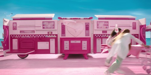 Barbie.2023.1080p.BluRay.Hindi.5.1-English.5.1.ESub.x264-HDHub4u.Tv.mkv.0000.jpg