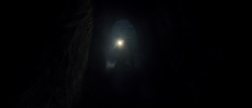 Ambush.720p.WEB-DL.Hindi-English.ESub.x264-HDHub4u.Tv.mkv.0003.jpg