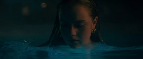 Night Swim 2024 WEBRip 720p Hindi Voice Over English x264 AAC CineVood.mkv.0009