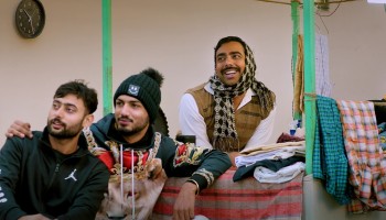 Download Kuriyan Jawan Bapu Preshaan 2021 Punjabi HDRip Full Movie