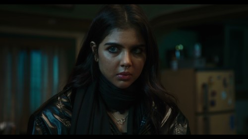 Lokah-Chapter-1-Chandra-2025-2160P-JHS-WEB-DL-H265-DDP5.1-HINMALTAMTELKANBENMAR-ESUB-SHB931.mkv_20260503_010512.976.jpg