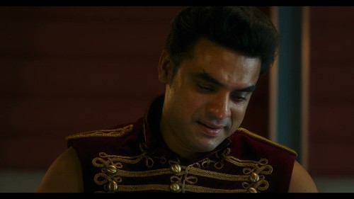 Lokah-Chapter-1-Chandra-2025-1080P-JHS-WEB-DL-H264-DDPA5.1-HINMALTAMTELKANBENMAR-ESUB-SHB931.mkv_20260506_225025.783.jpg