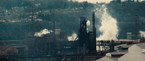 Moviesdrives.mov-Out-of-the-Furnace-2013---5.png