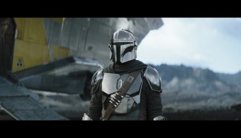 The Mandalorian and Grogu scene