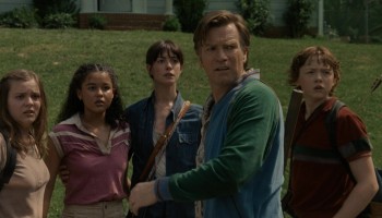 The End of Oak Street scene